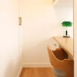 Cozy Apartment For 2 In The 11Th